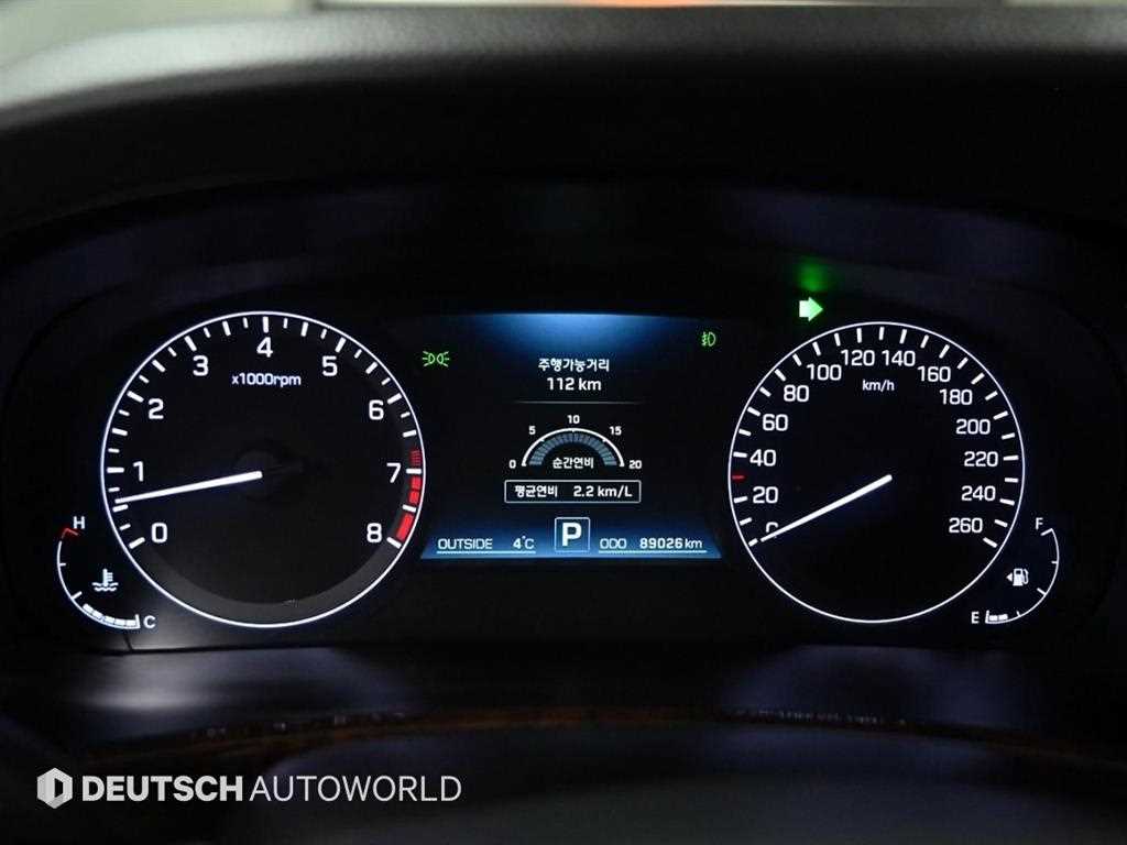 HYUNDAI Equus - Vista 8