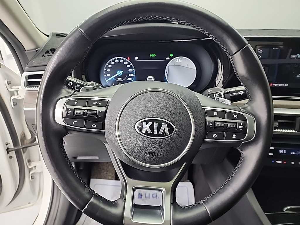 KIA K5 - Vista 9