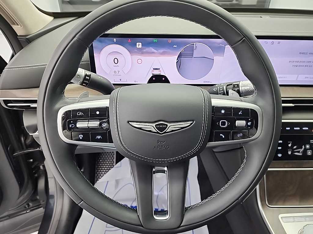 Genesis GV80 - Vista 9