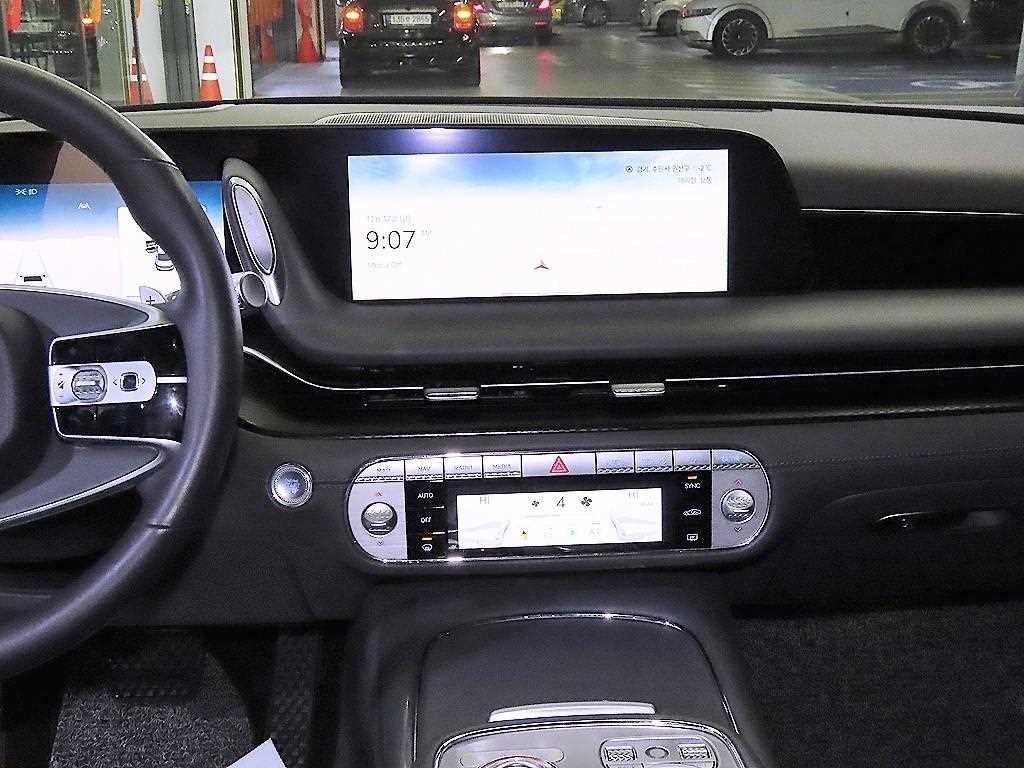 Genesis G90 - Vista 11