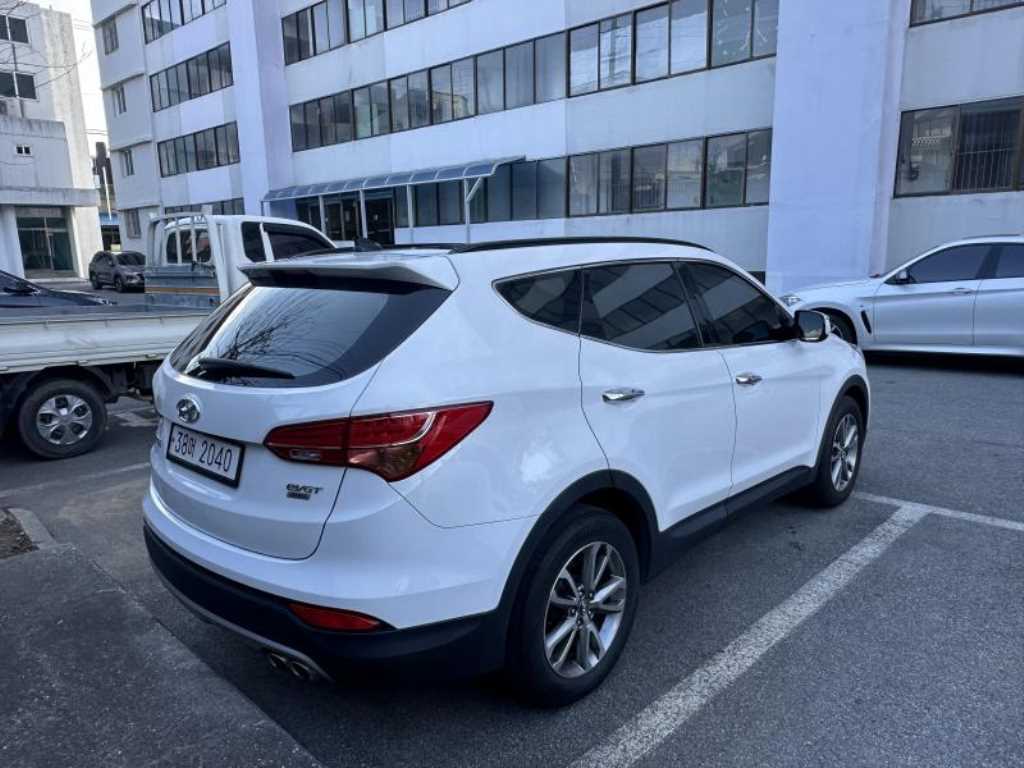 HYUNDAI Santa Fe - Vista 6