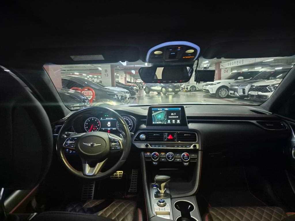 Genesis G70 - Vista 7