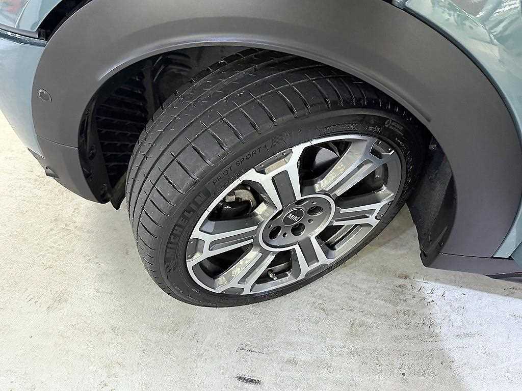 Mini Countryman 2024 Verde - Importación desde Corea - HF Imports Iquique - Foto 20