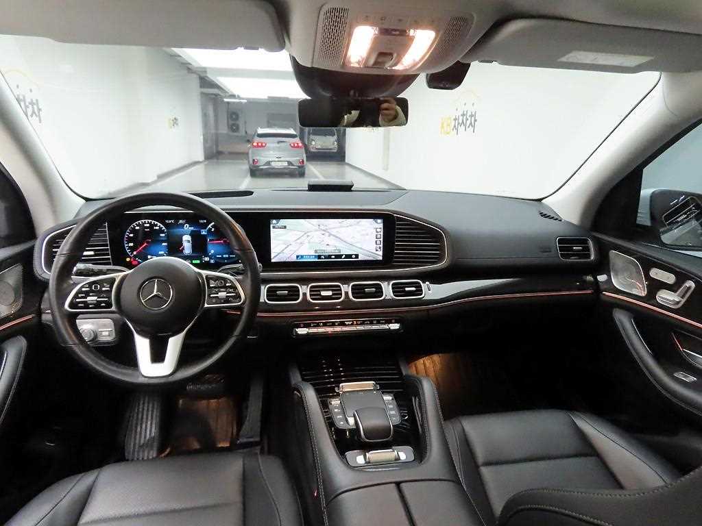 Mercedes Benz GLE Class - Vista 6