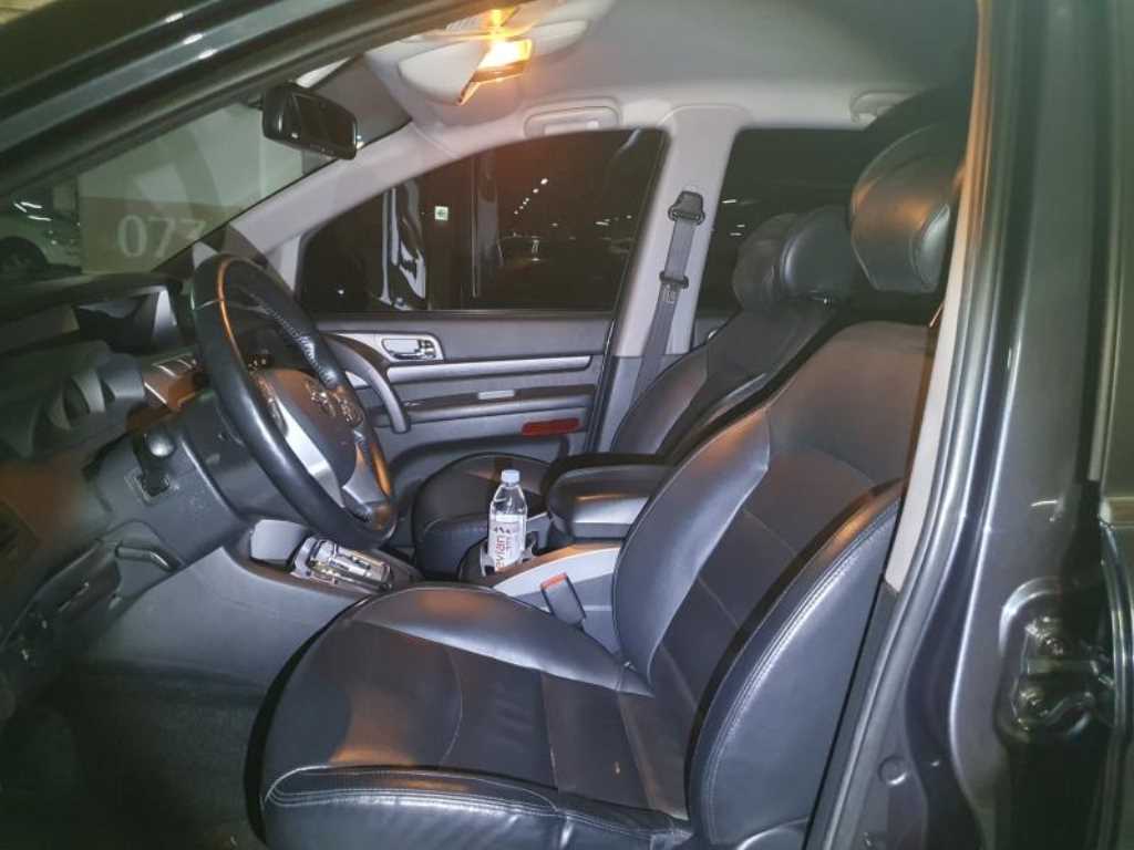 Ssangyong Korando - Vista 6