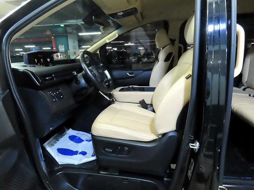 HYUNDAI Staria - Vista 6