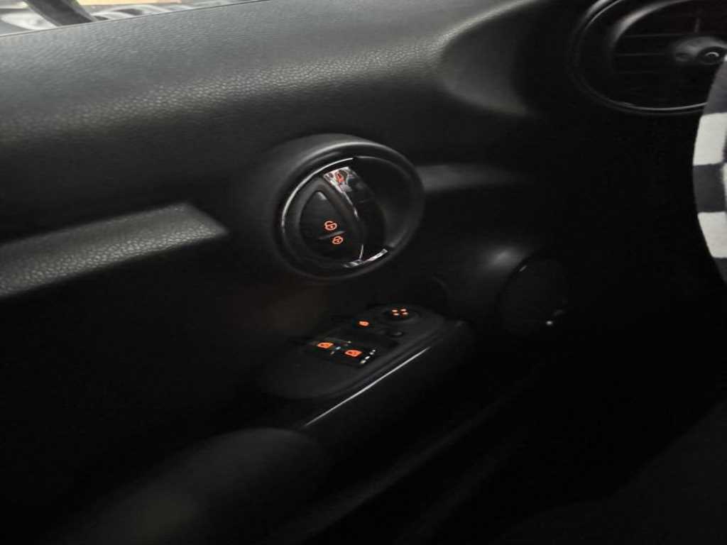 Mini Cooper - Vista 7