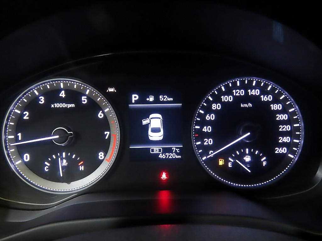 HYUNDAI Grandeur - Vista 9