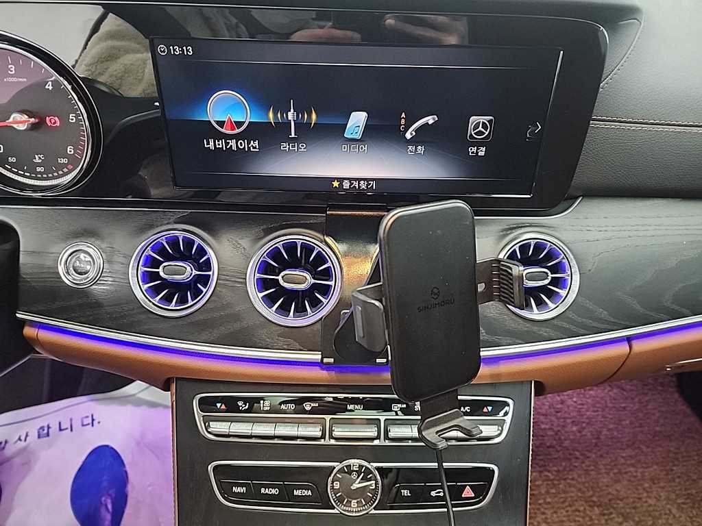 Mercedes Benz E class - Vista 10