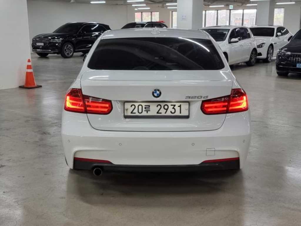 BMW 3 series - Vista 4