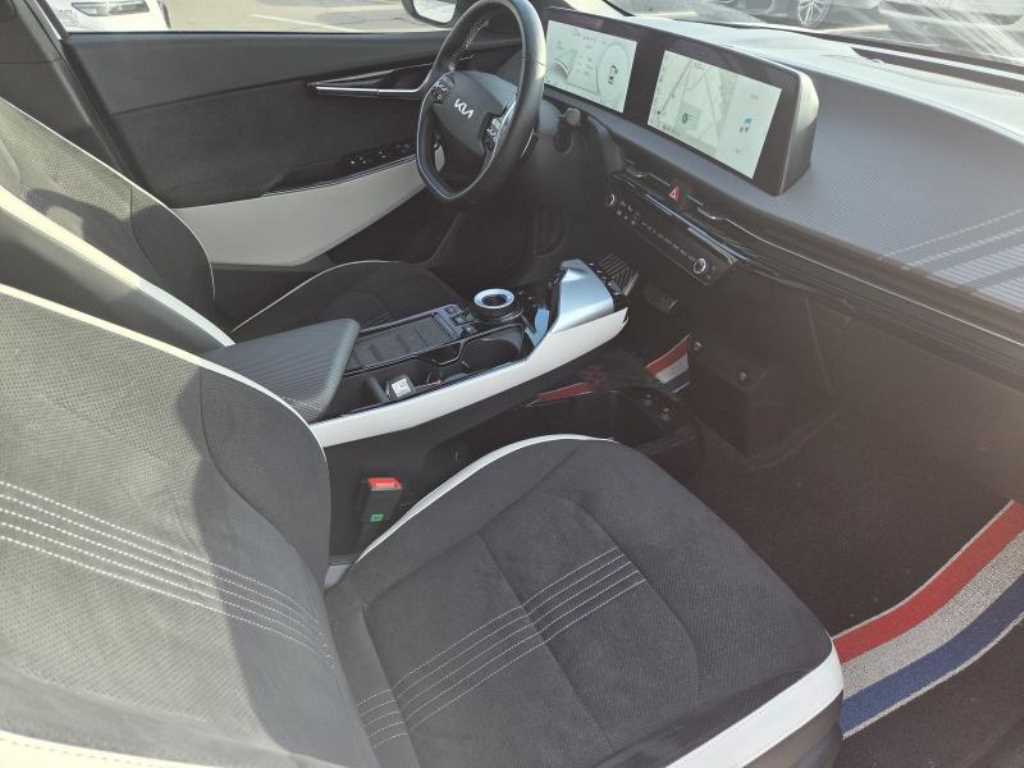 KIA EV6 2023 Blanco - Importación desde Corea - HF Imports Iquique - Foto 16