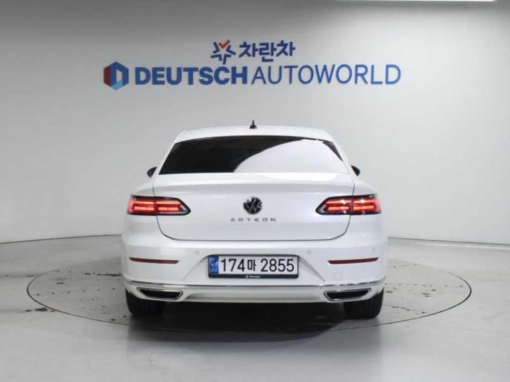 Volkswagen Arteon - Vista 4