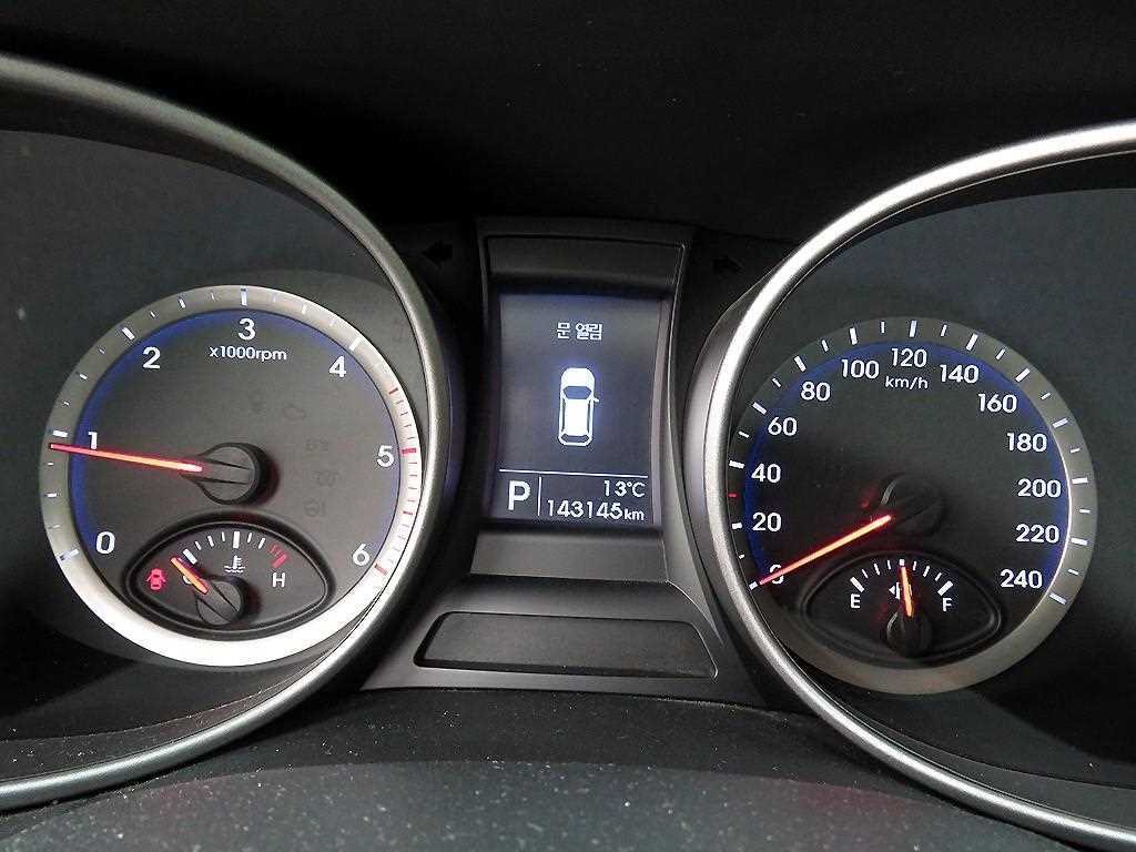 HYUNDAI Santa Fe 2013 Gris - Importación desde Corea - HF Imports Iquique - Foto 13