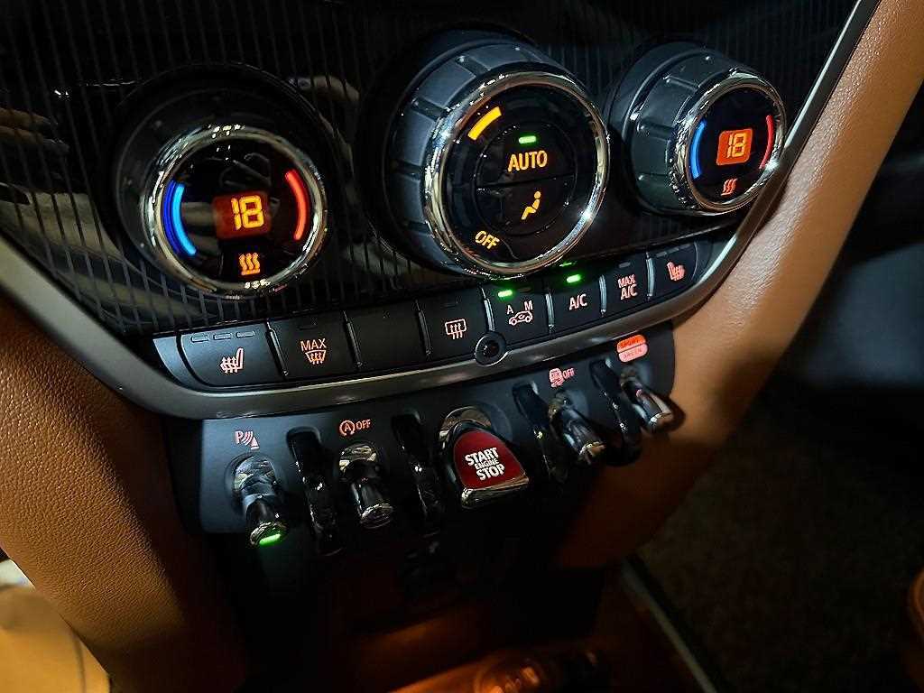 Mini Countryman 2024 Verde - Importación desde Corea - HF Imports Iquique - Foto 17