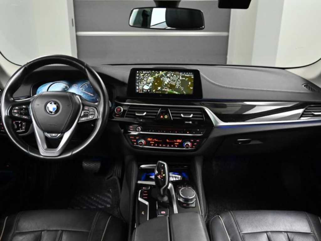 BMW 5 Series - Vista 7