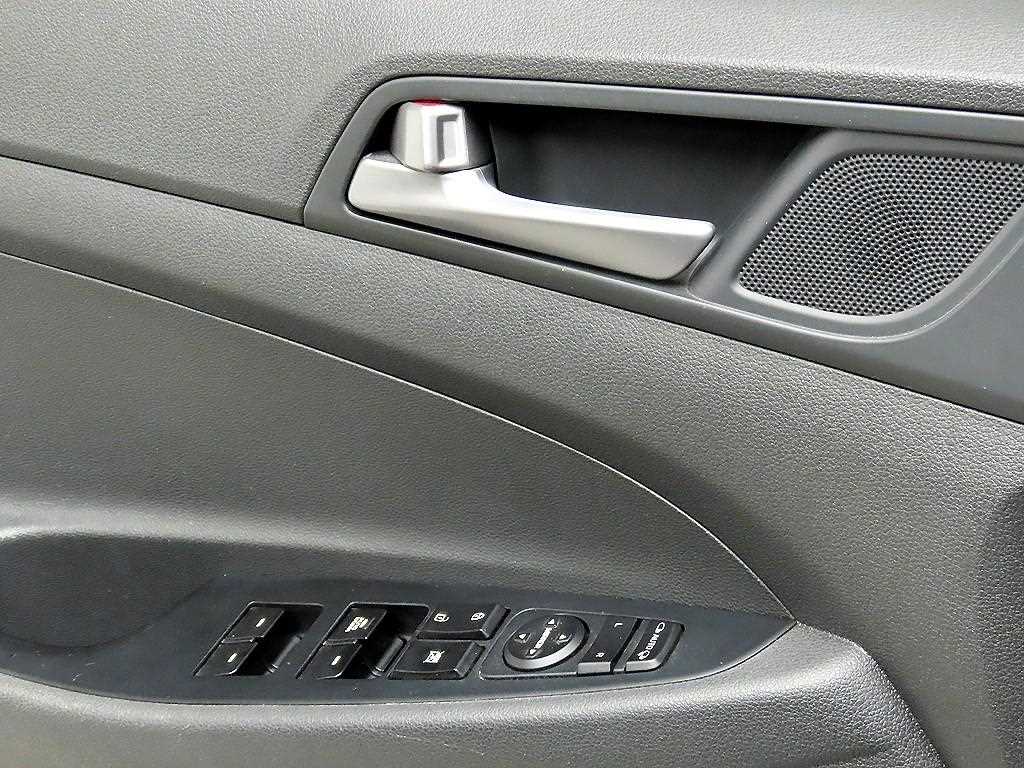 HYUNDAI Tucson - Vista 11