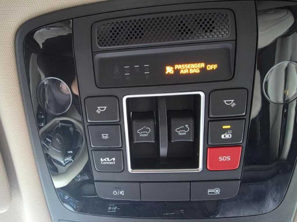 KIA Carnival - Vista 5