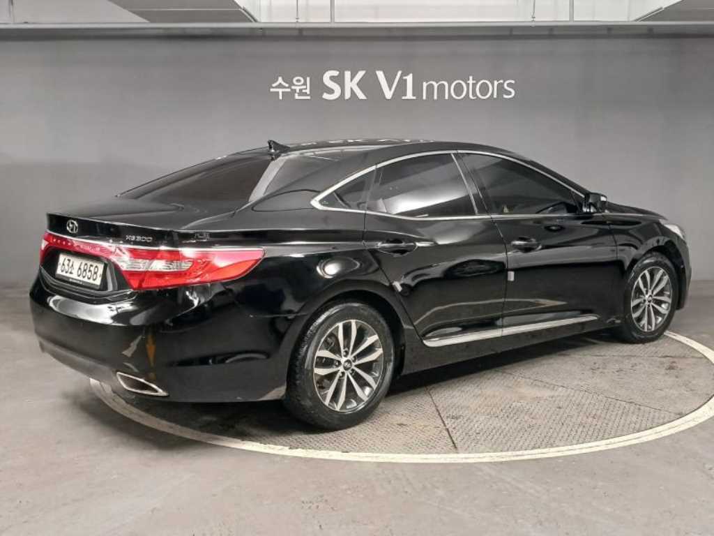 HYUNDAI Grandeur - Vista 4