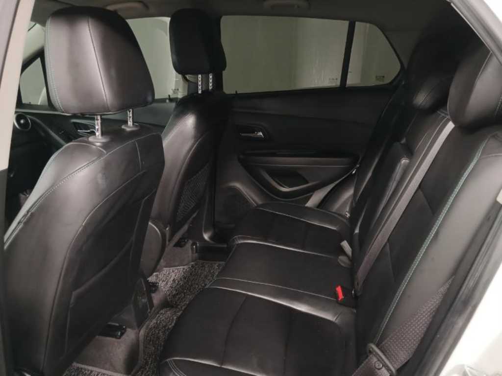 Chevrolet Trax - Vista 8