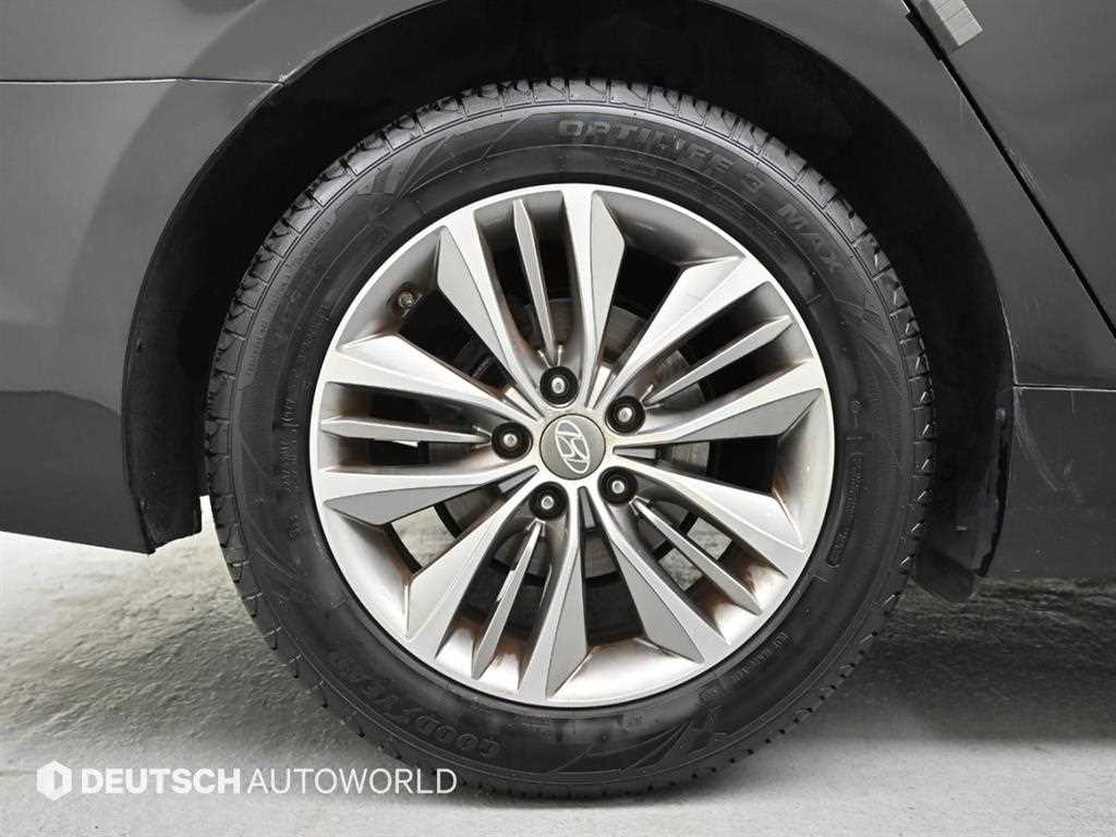 HYUNDAI Grandeur - Vista 5