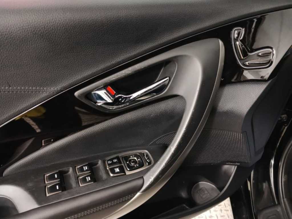 HYUNDAI Grandeur - Vista 9