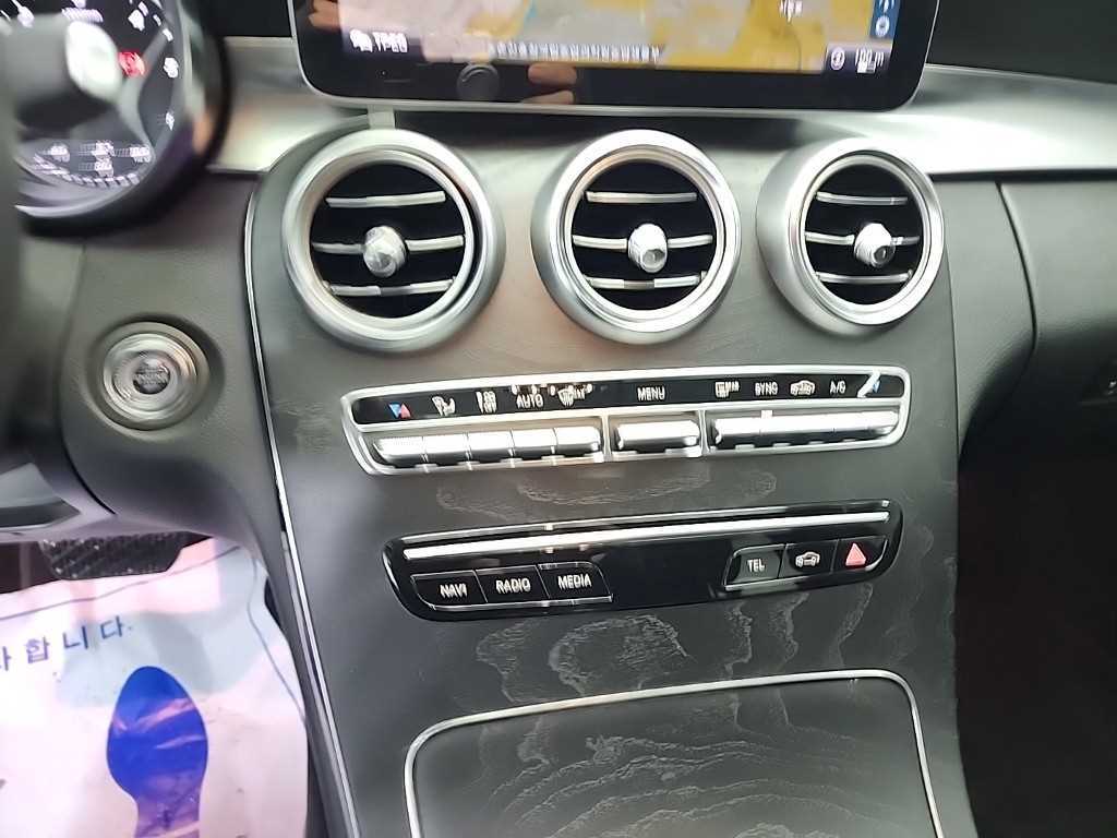 Mercedes Benz C Class - Vista 10