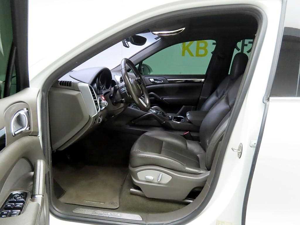 Porsche Cayenne - Vista 12