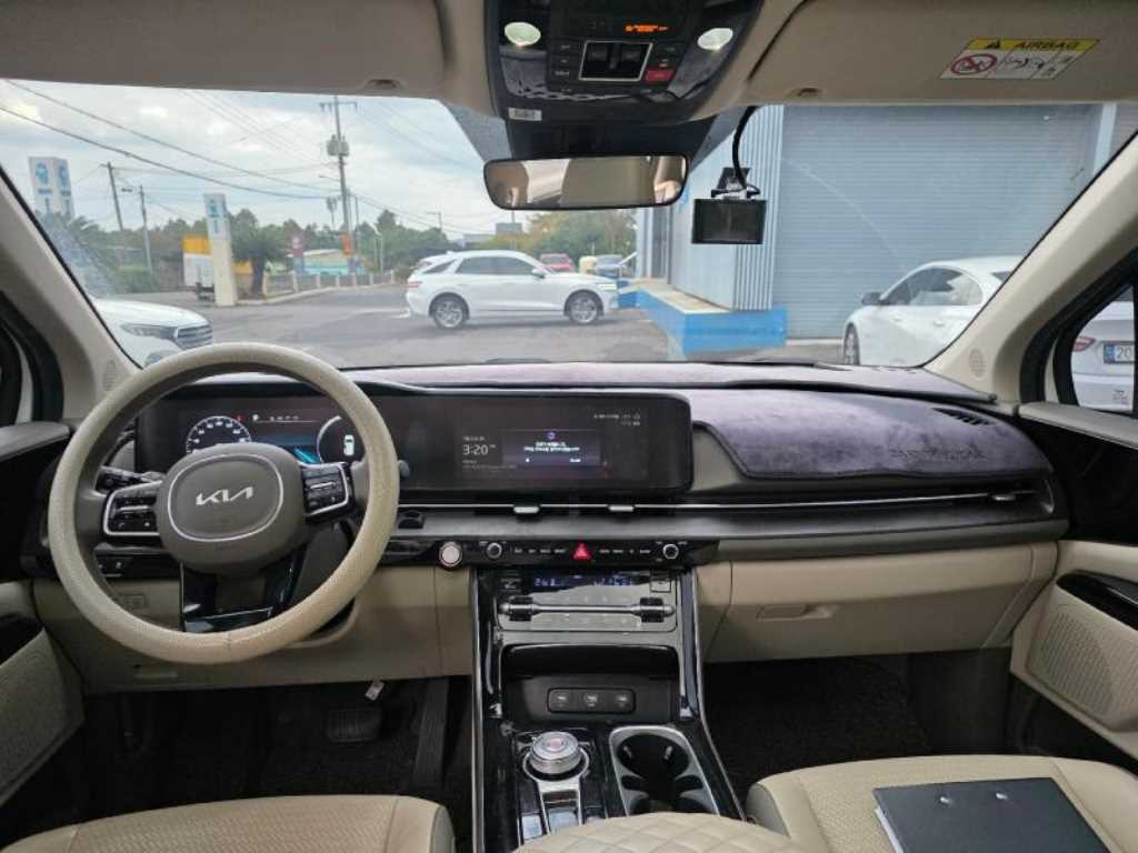 KIA Carnival - Vista 4