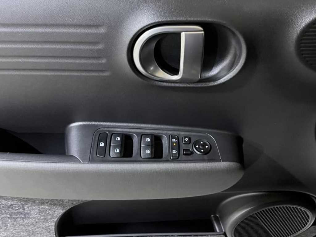 HYUNDAI Casper - Vista 9