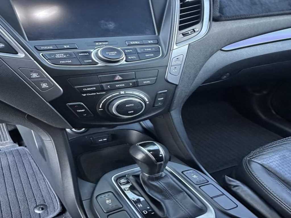 HYUNDAI Santa Fe - Vista 12