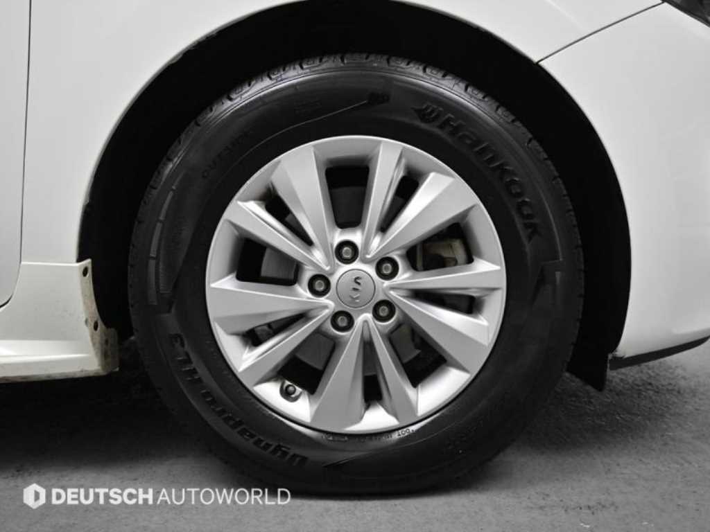 KIA Carnival - Vista 5