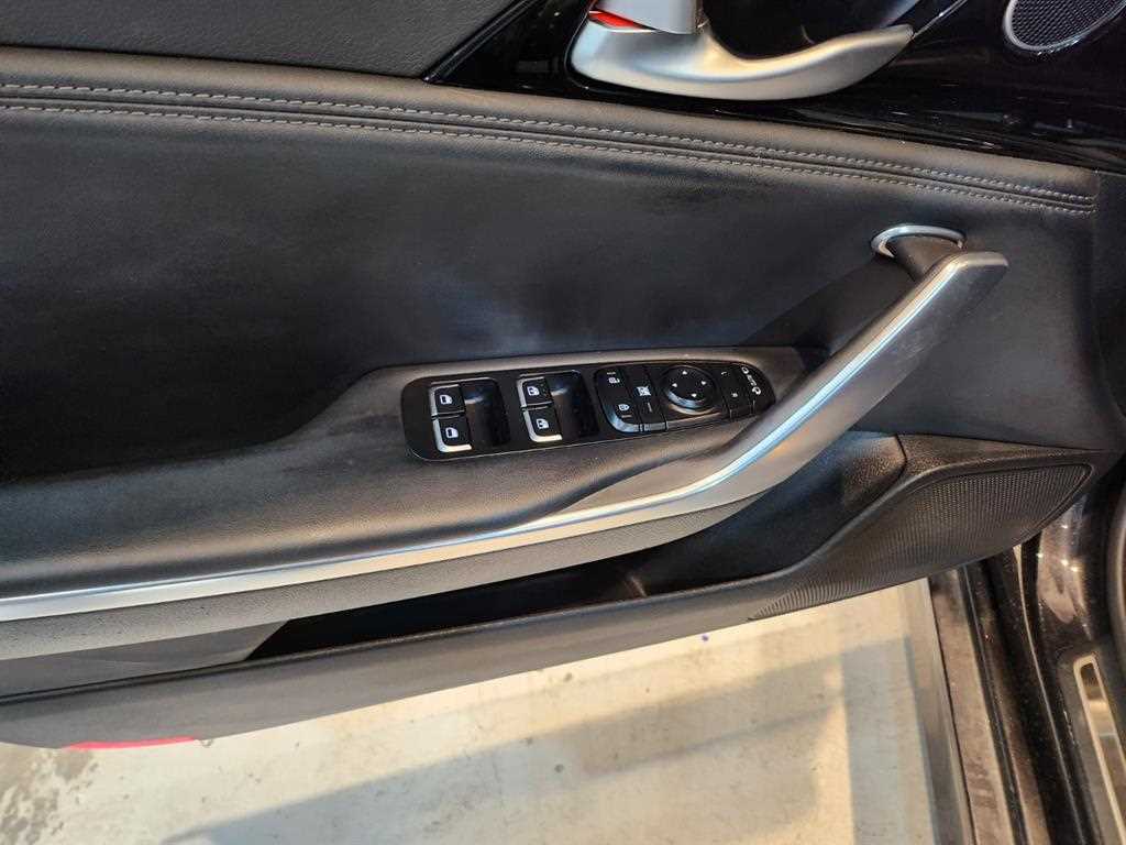 KIA Stinger - Vista 11