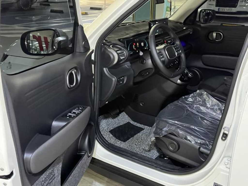 HYUNDAI Casper - Vista 6