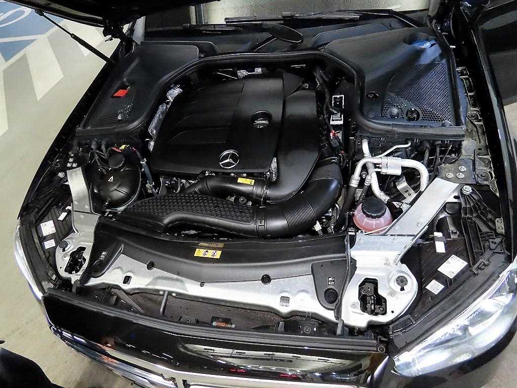 Mercedes Benz E class 2023 Negro - Importación desde Corea - HF Imports Iquique - Foto 19