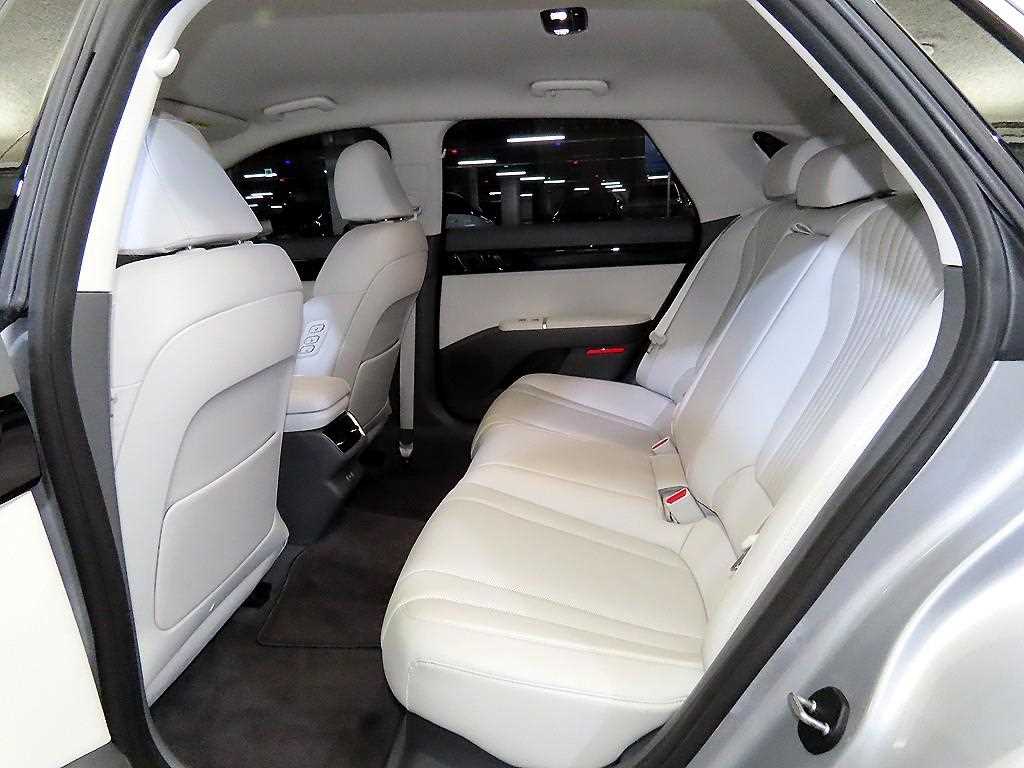 HYUNDAI Grandeur - Vista 7