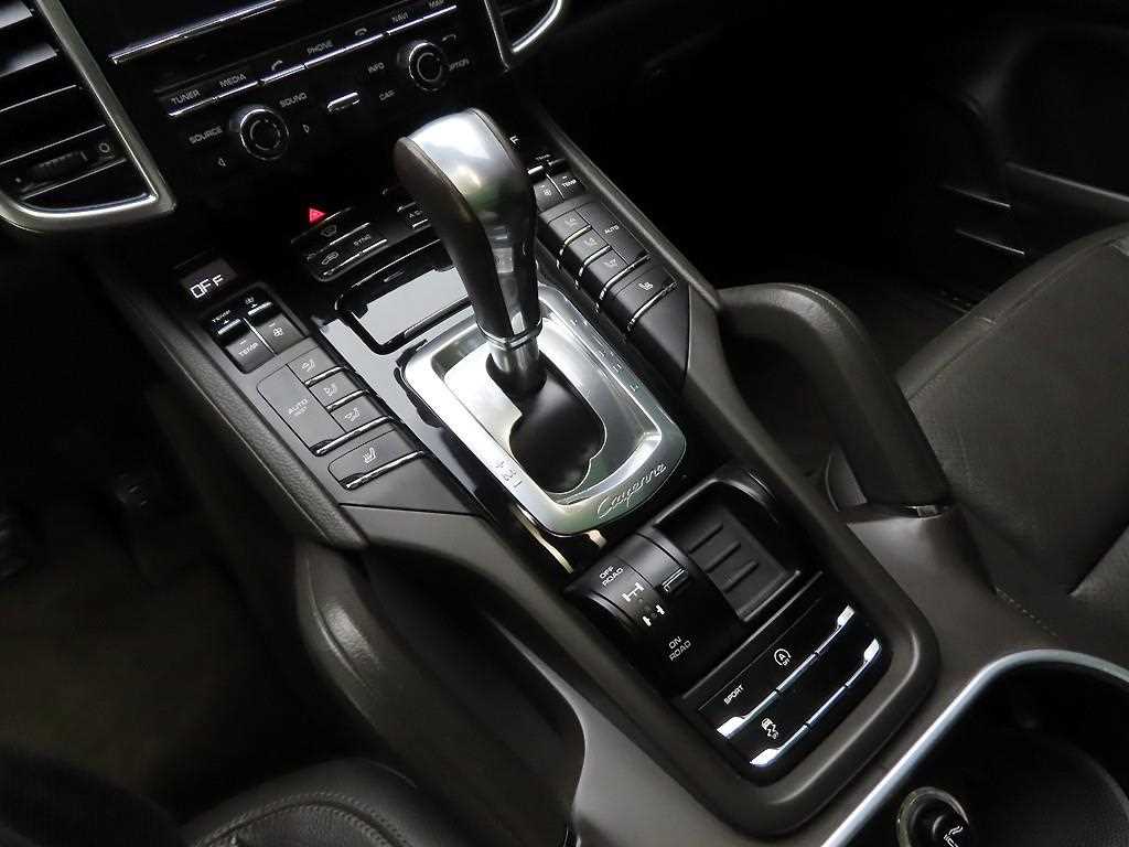 Porsche Cayenne - Vista 10