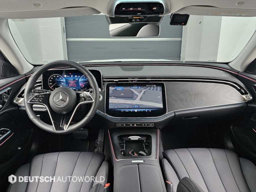 Mercedes Benz E class - Vista 7