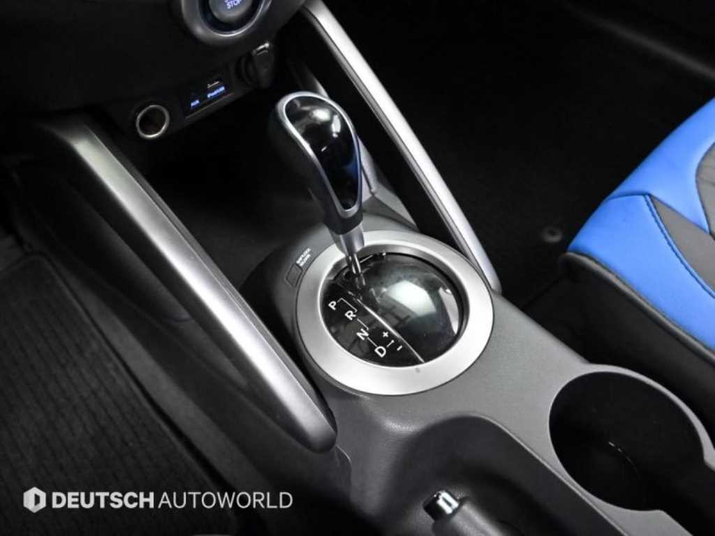 HYUNDAI Veloster - Vista 9