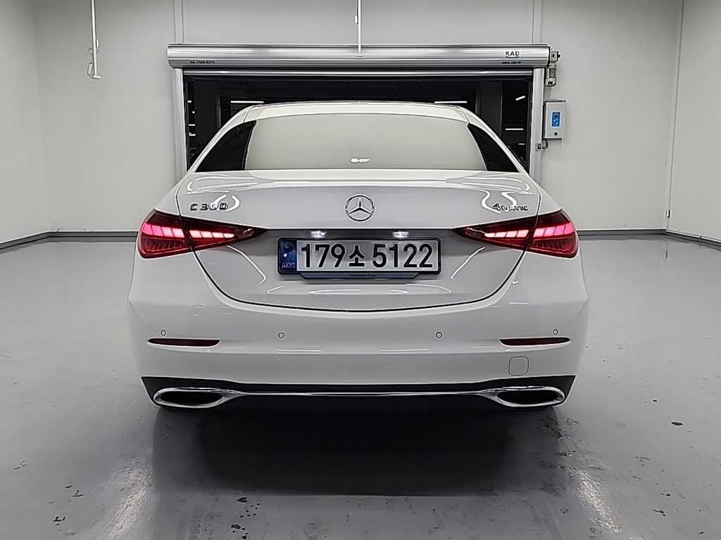 Mercedes Benz C Class - Vista 4