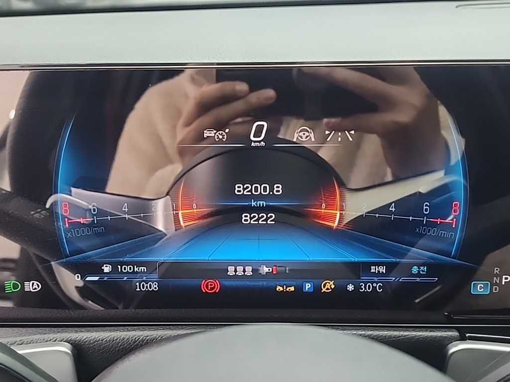 Mercedes Benz GLB Class - Vista 6