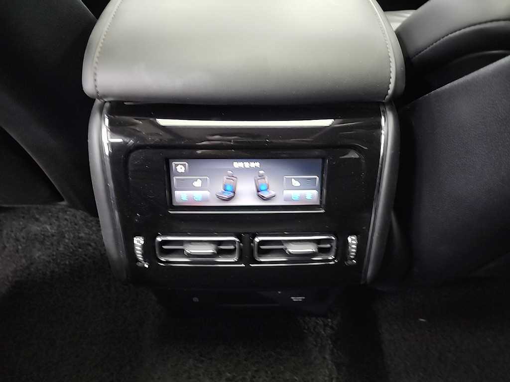 Lincoln Aviator - Vista 12