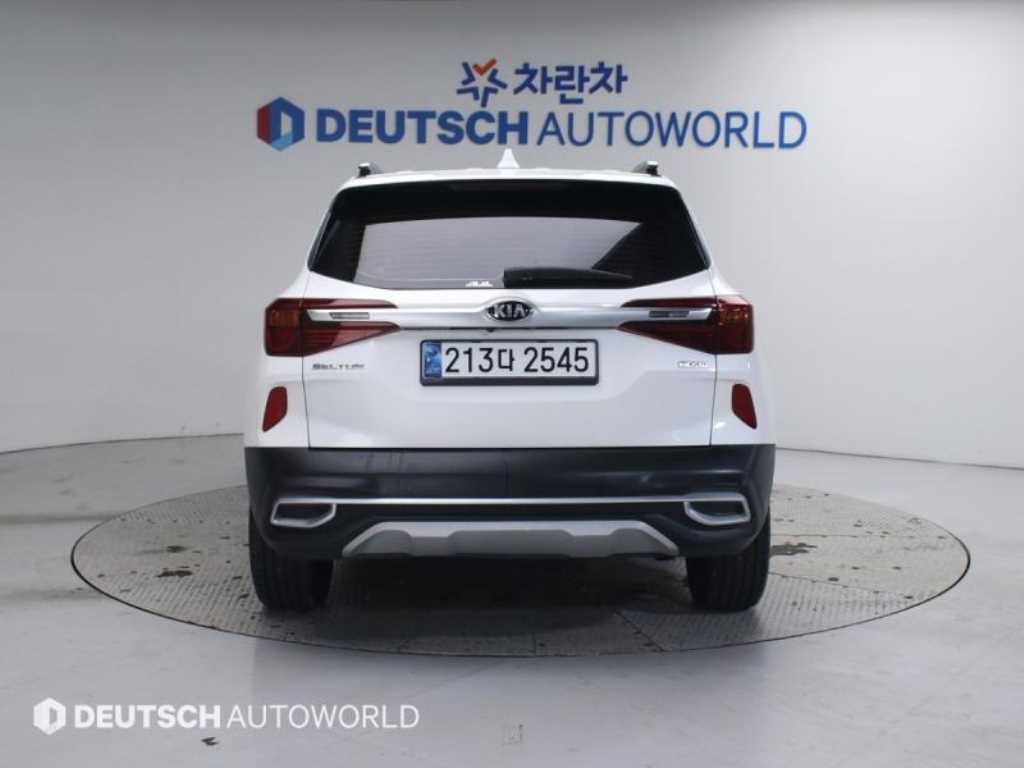 KIA Seltos - Vista 4