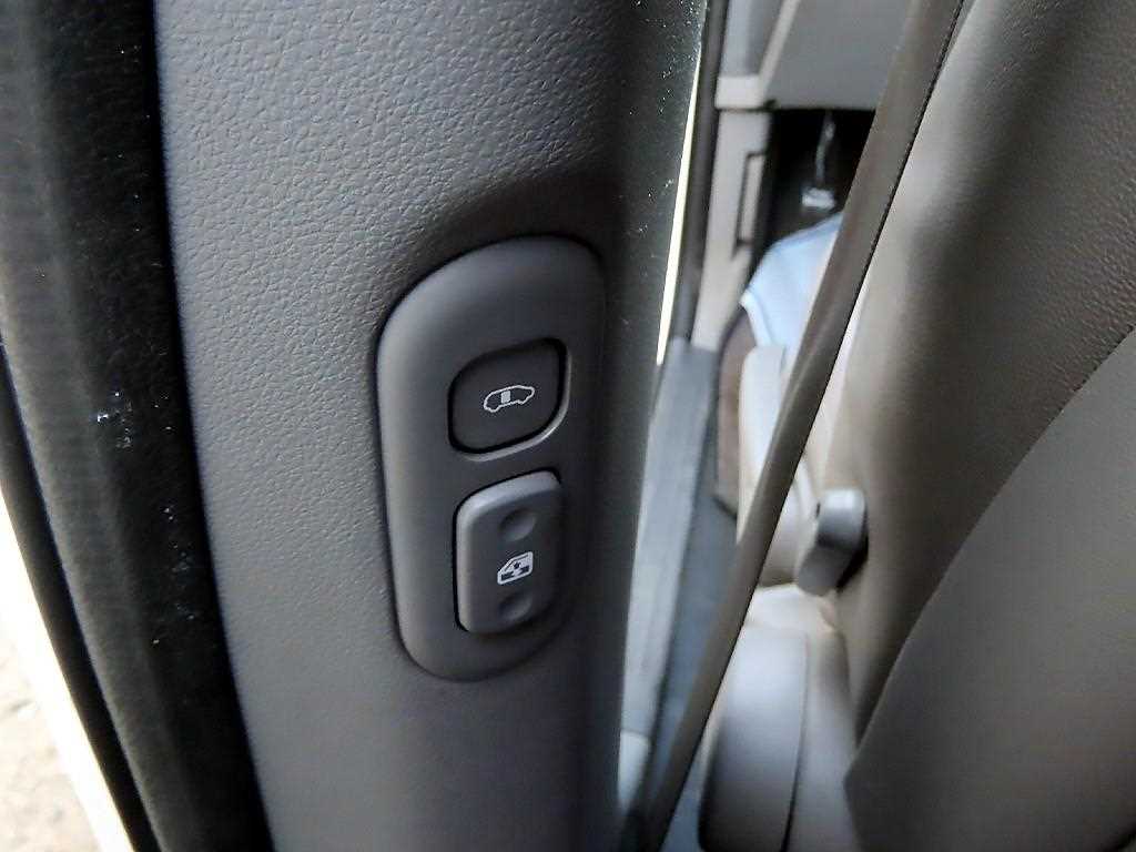 KIA Carnival 2014 Blanco - Importación desde Corea - HF Imports Iquique - Foto 16