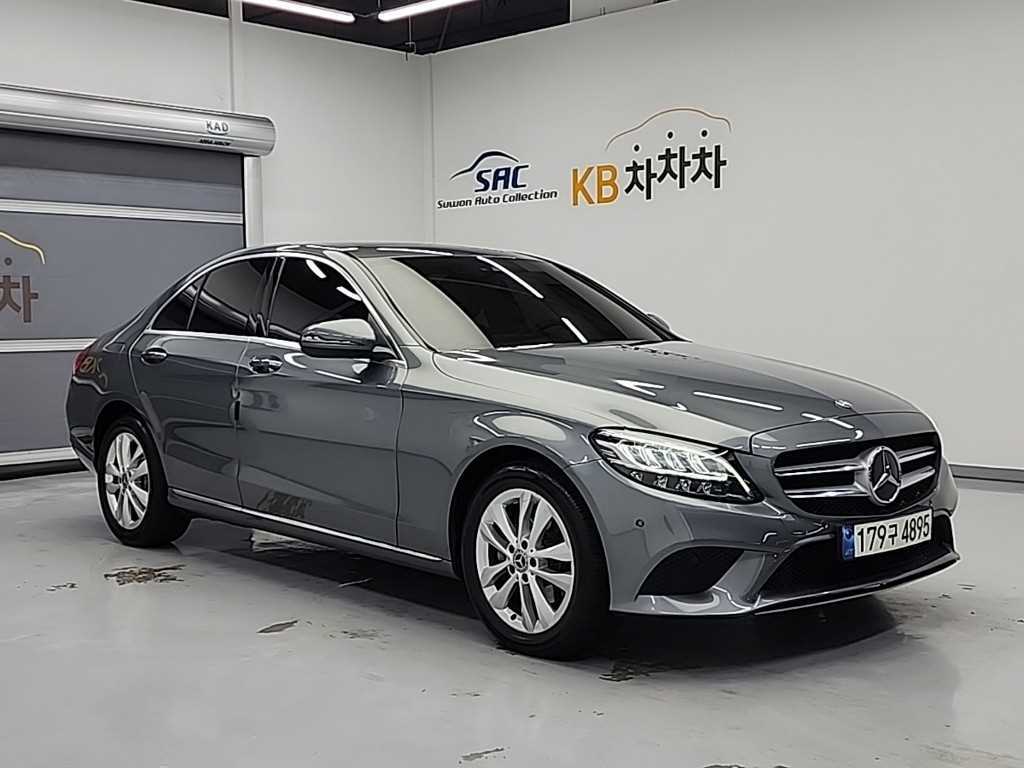 Mercedes Benz C Class - Vista 4