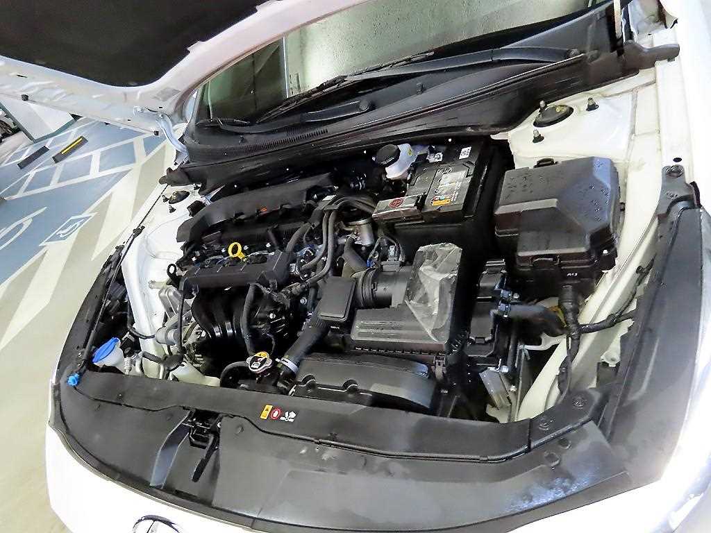 HYUNDAI Avante 2023 Blanco - Importación desde Corea - HF Imports Iquique - Foto 19