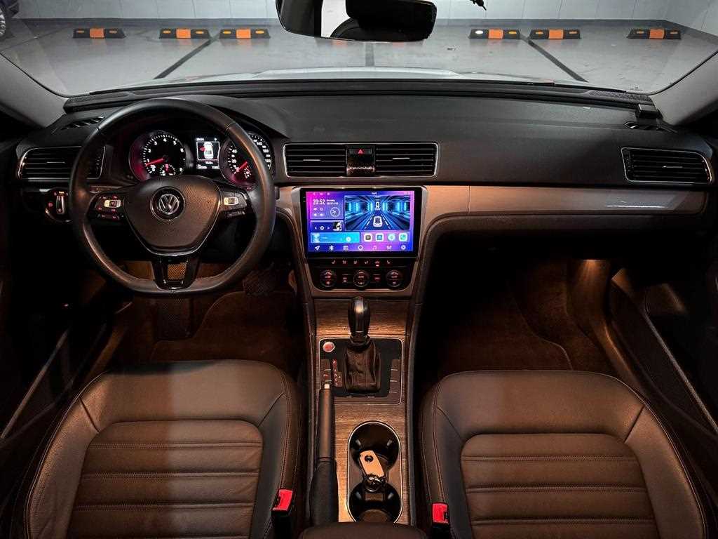 Volkswagen Passat - Vista 10