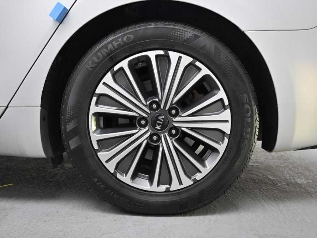 KIA K7 - Vista 5