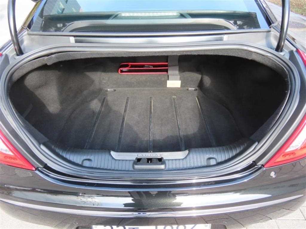 Jaguar XJ 2011 Negro - Importación desde Corea - HF Imports Iquique - Foto 18