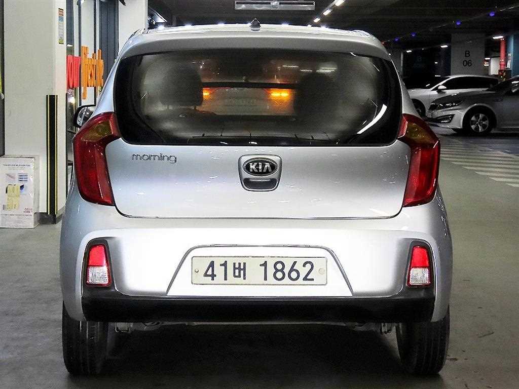 KIA Morning - Vista 5