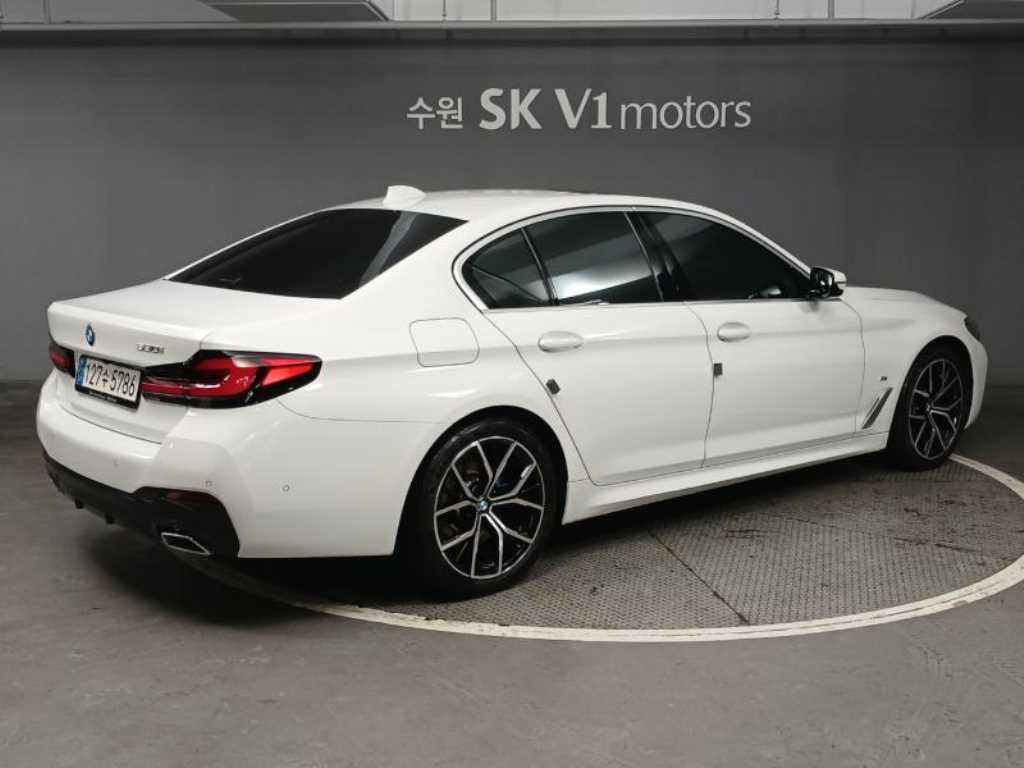 BMW 5 Series - Vista 4
